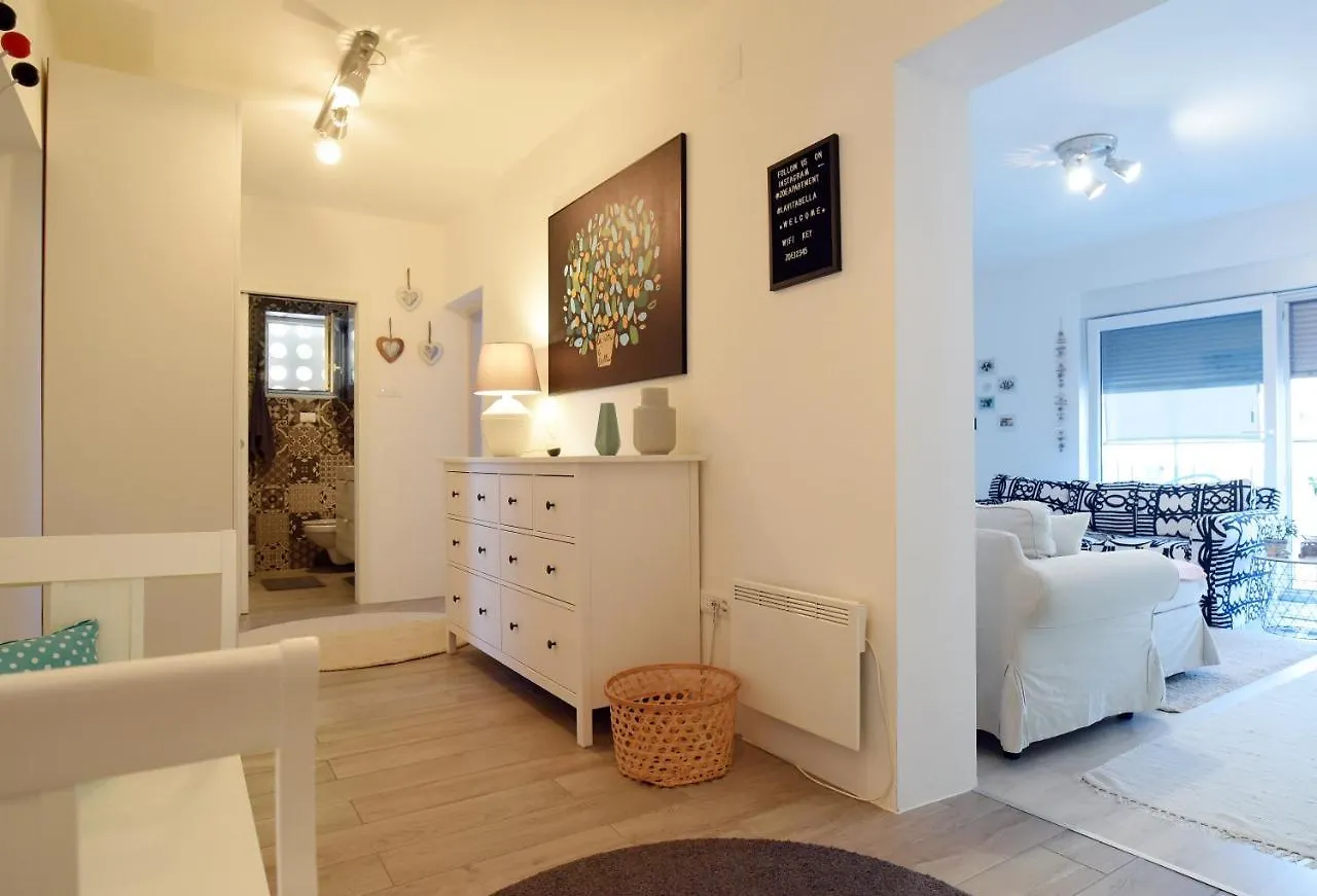 Apartman Vesna Pula 0*,