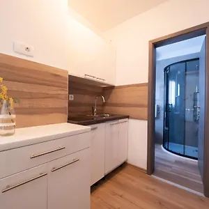 Cozy With Breakfast On Request 1 Apartman
