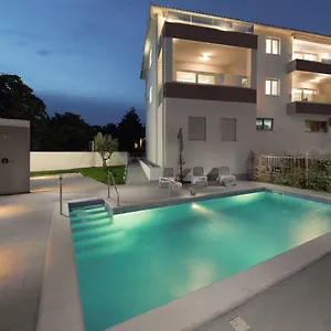 Viras Luxury Appartement